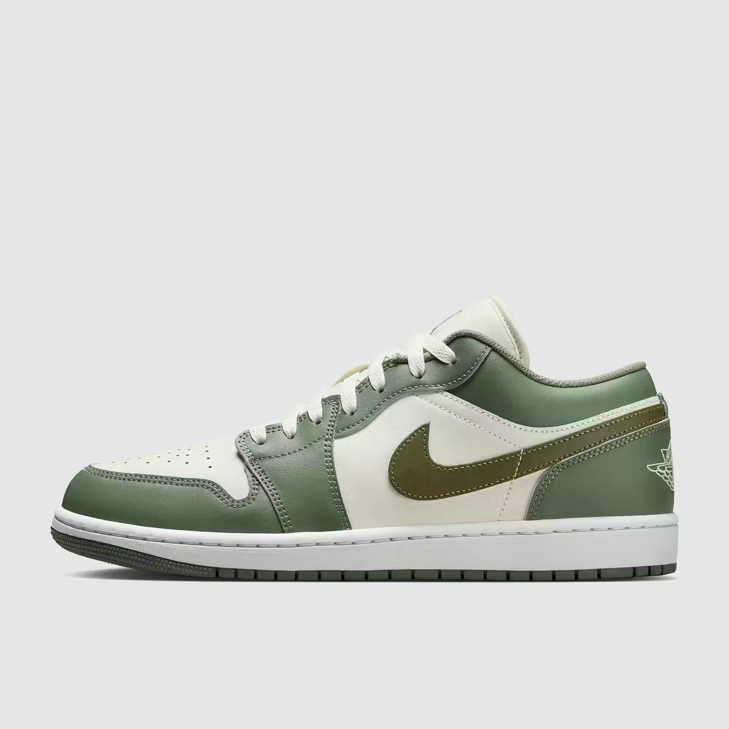 Nike Air Jordan 1 Low Men's Shoes Trainers