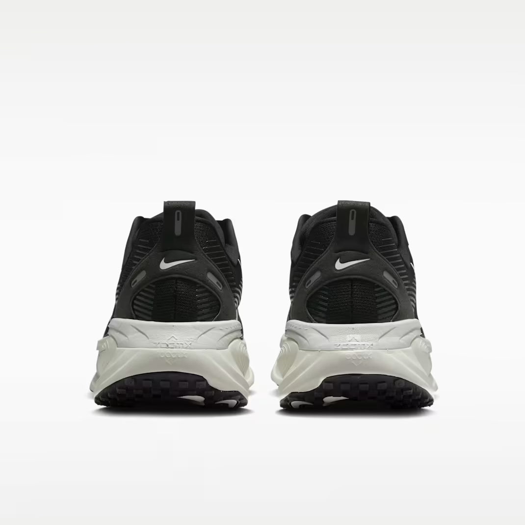 Nike Vomero 18 Running Shoes Trainers