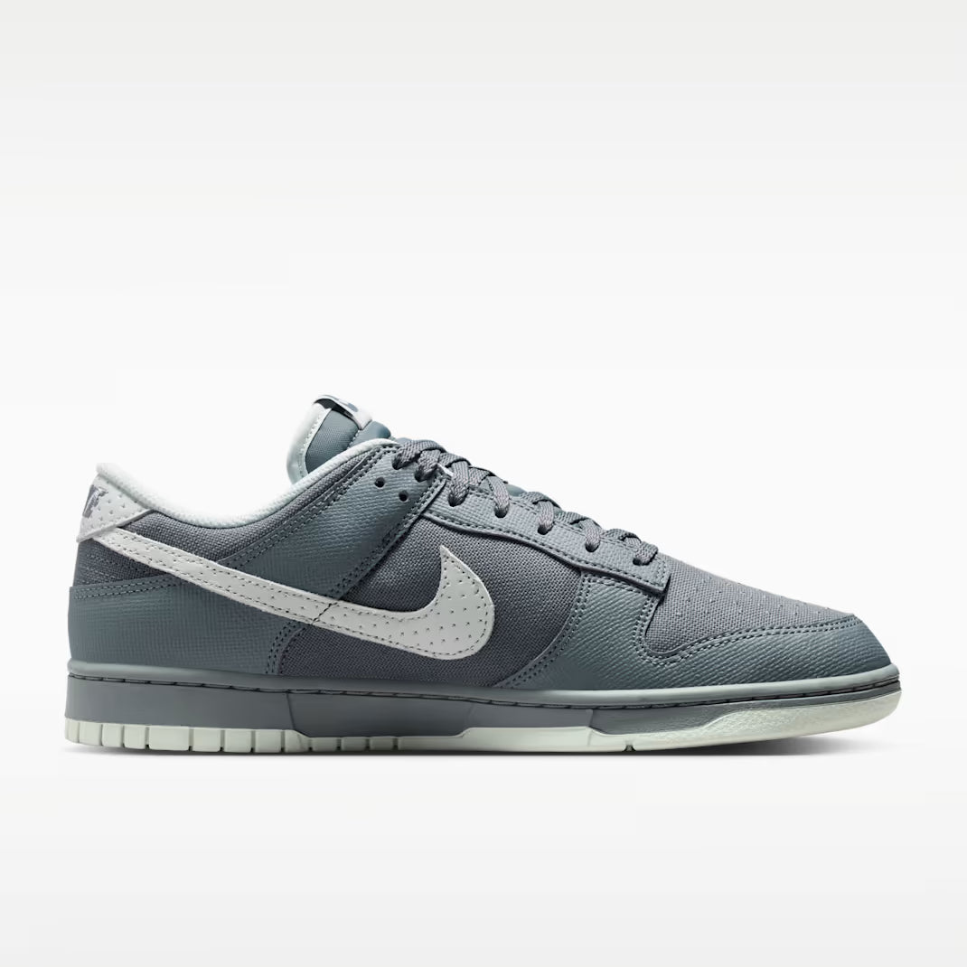 Nike Men's Dunk Low Retro Shoes Trainers