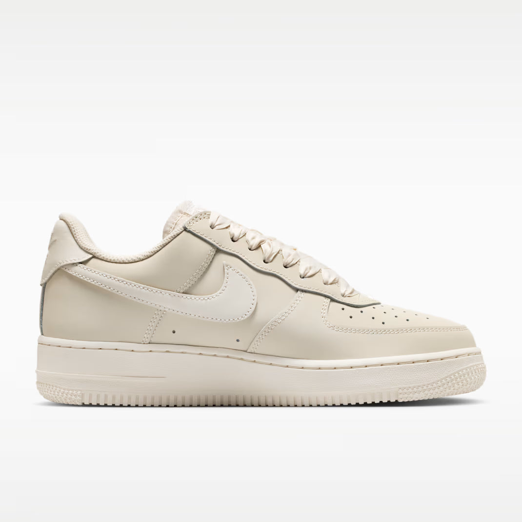 Nike Air Force 1 Retro Premium Women's Shoes Trainers