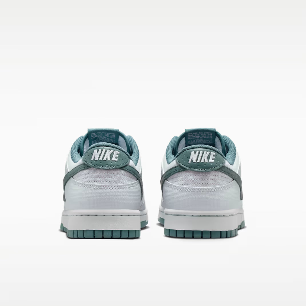 Nike Men's Dunk Low Retro Shoes Trainers