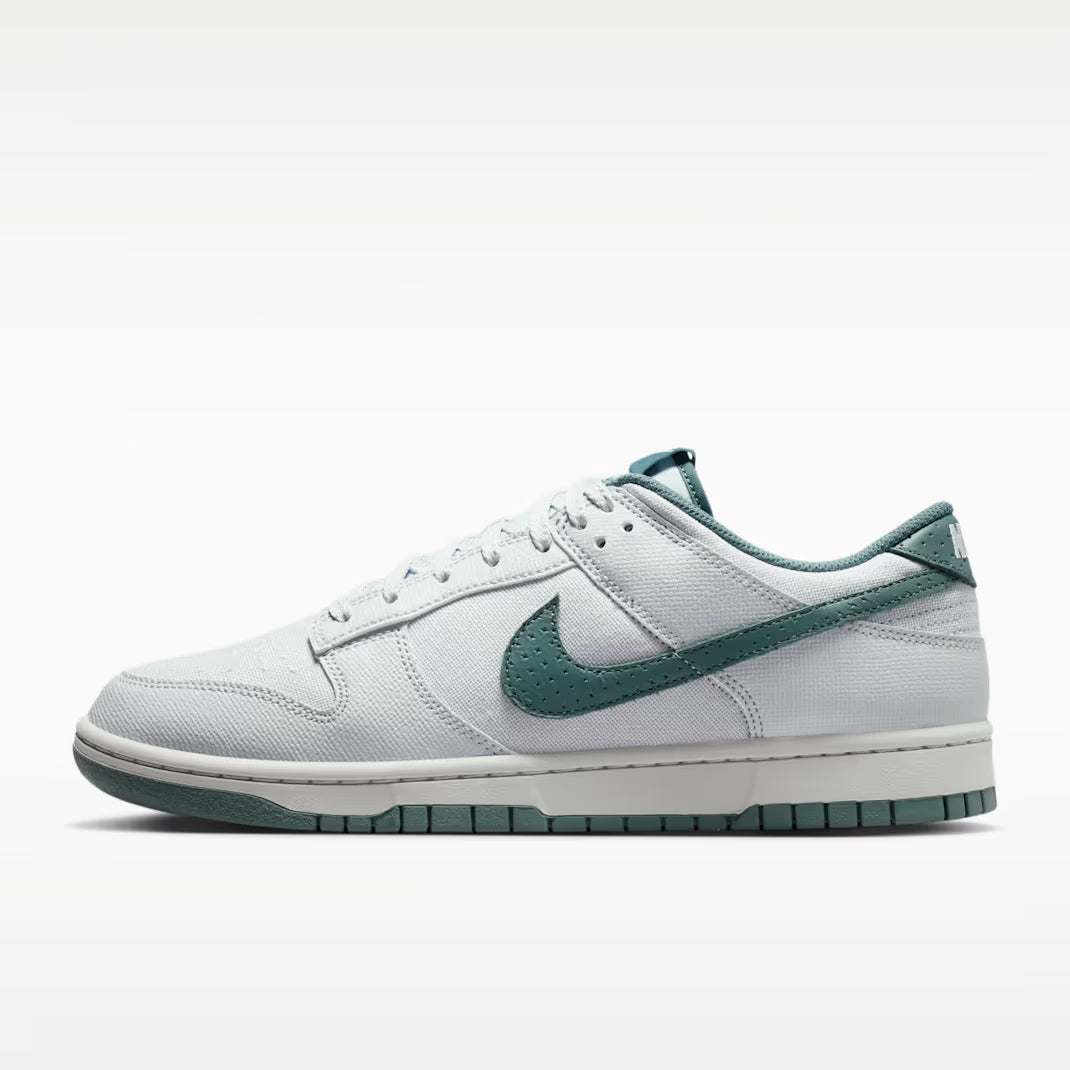 Nike Men's Dunk Low Retro Shoes Trainers