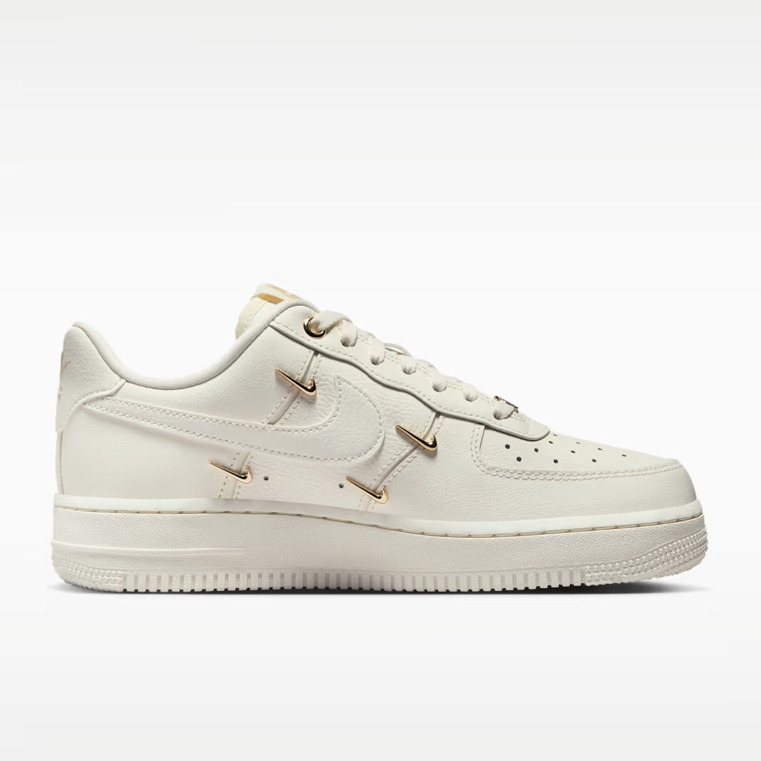 Nike Air Force 1 '07 Women's Shoes Trainers