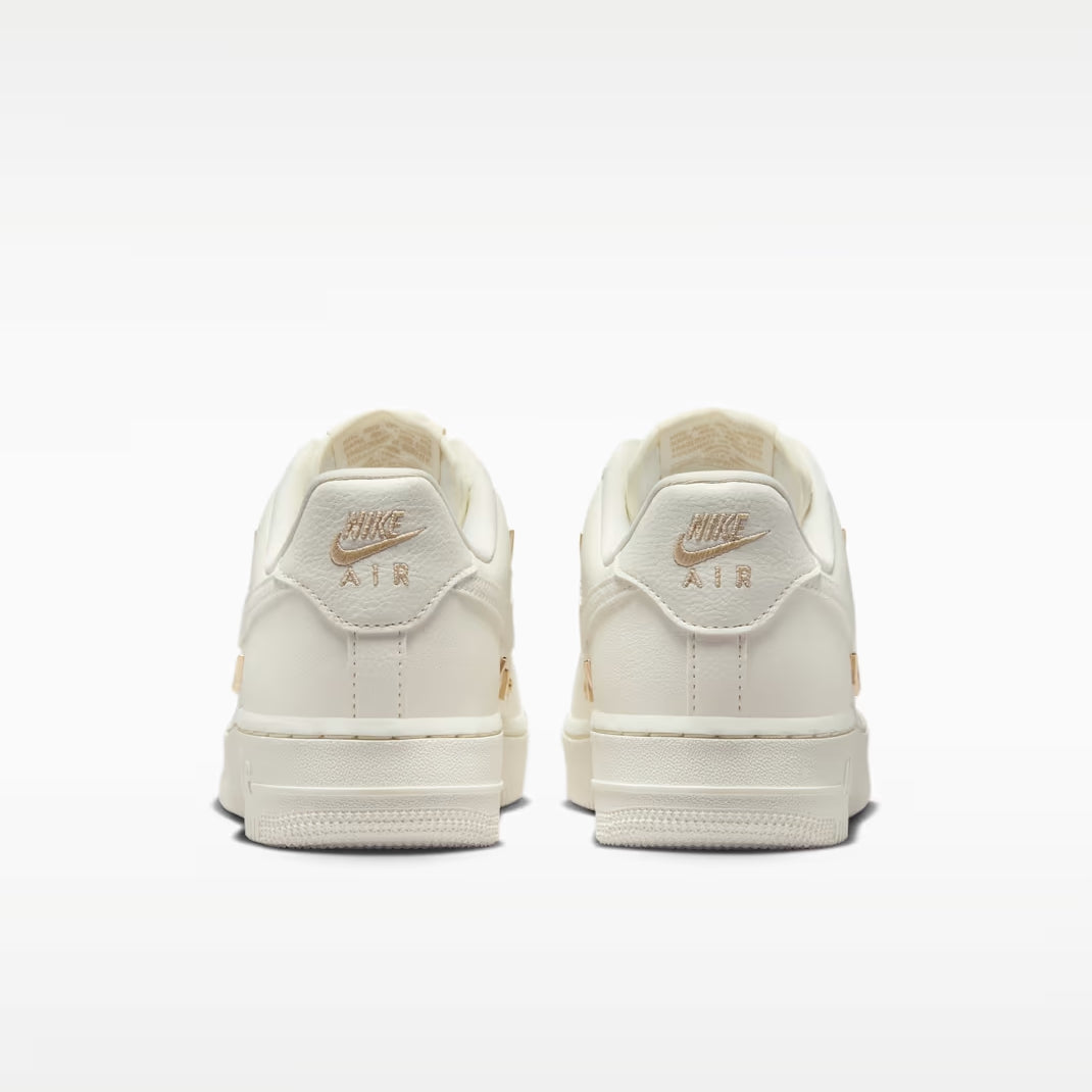 Nike Air Force 1 '07 Women's Shoes Trainers