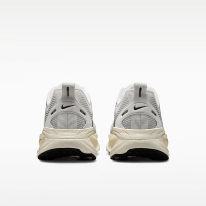 Nike Vomero 18 Running Shoes Trainers