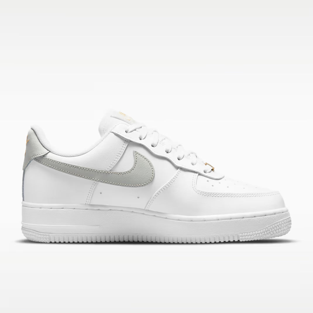 Nike Air Force 1 '07 Women's Shoes Trainers