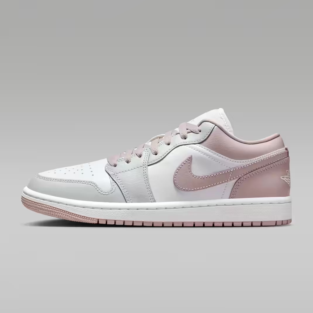 Nike Air Jordan 1 Low Women's Shoes Trainers
