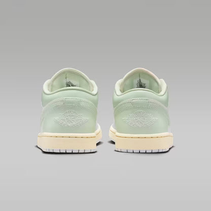 Nike Air Jordan 1 Low Women's Shoes Trainers